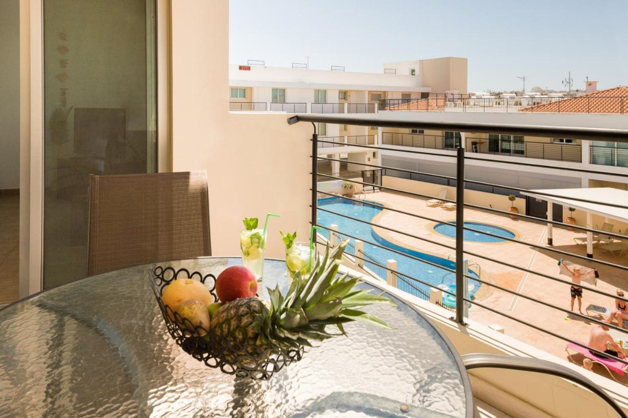 Seabreeze Apartment 200M Away From The Sea Paralimni Exterior foto